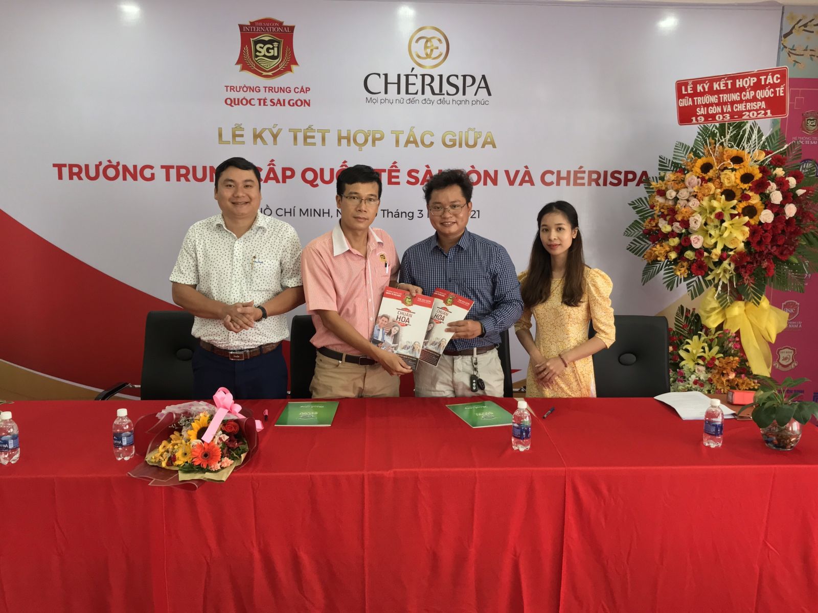 Trường trung cấp Quốc tế Sài Gòn hợp tác với Che’ri Spa đào tạo nghề chăm sóc sắc đẹp